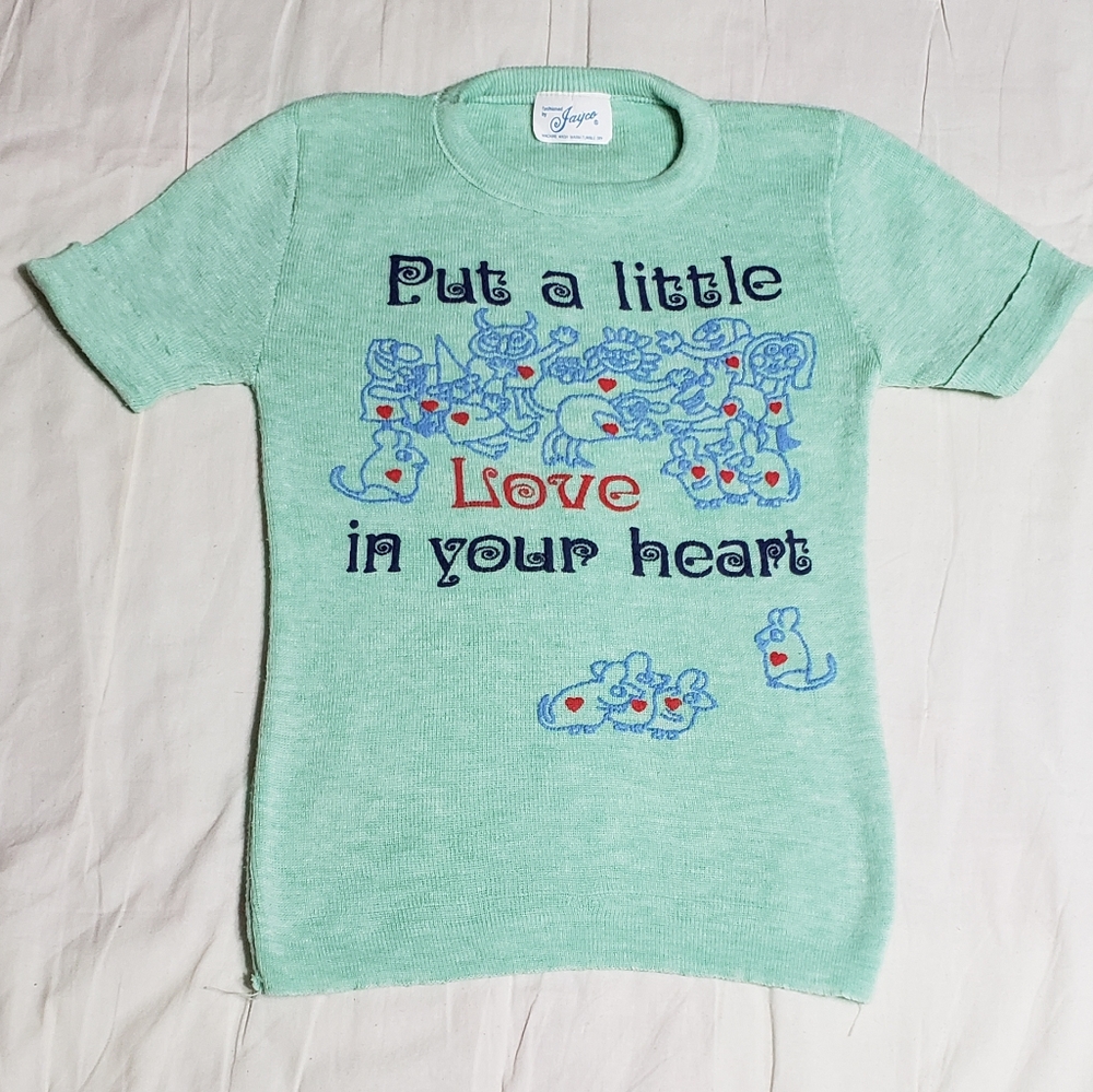 Vintage Tshirt 1970s put a little love in your heart xs/small